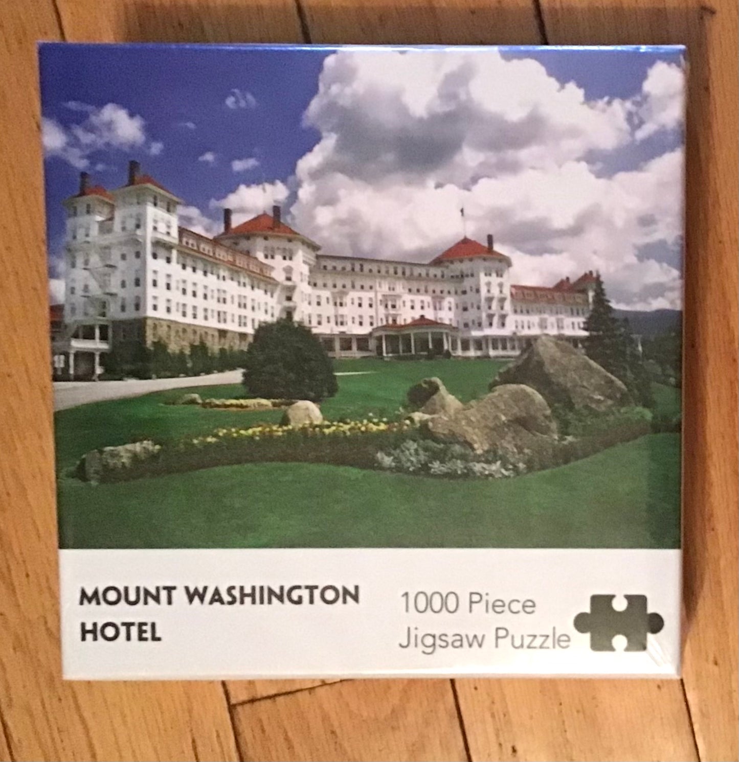 Mount Washington Hotel summer puzzle 20x28